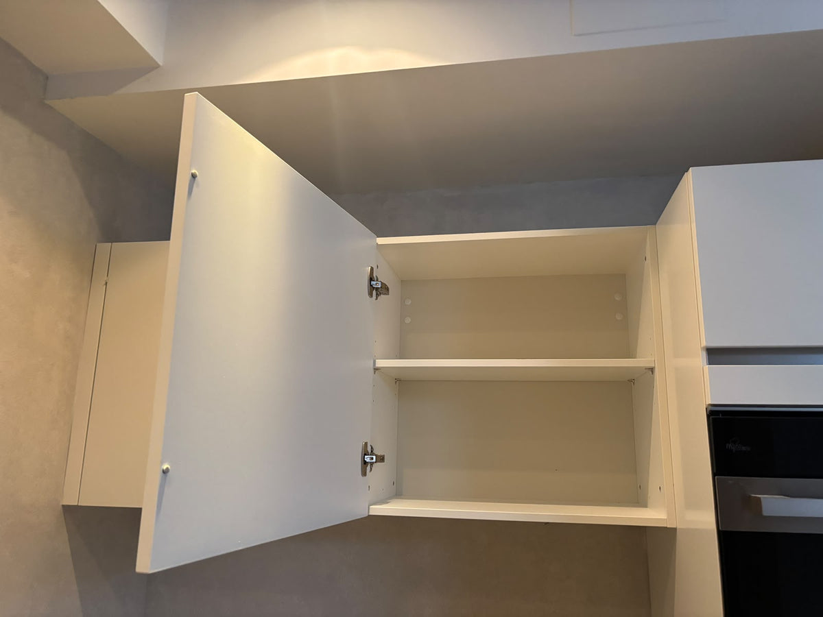 05035 - Witte hoekkeuken