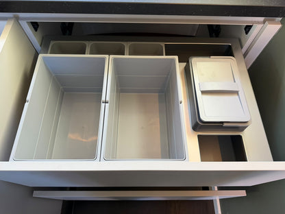 05498 - Moderne schiereiland keuken
