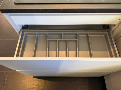 05498 - Moderne schiereiland keuken