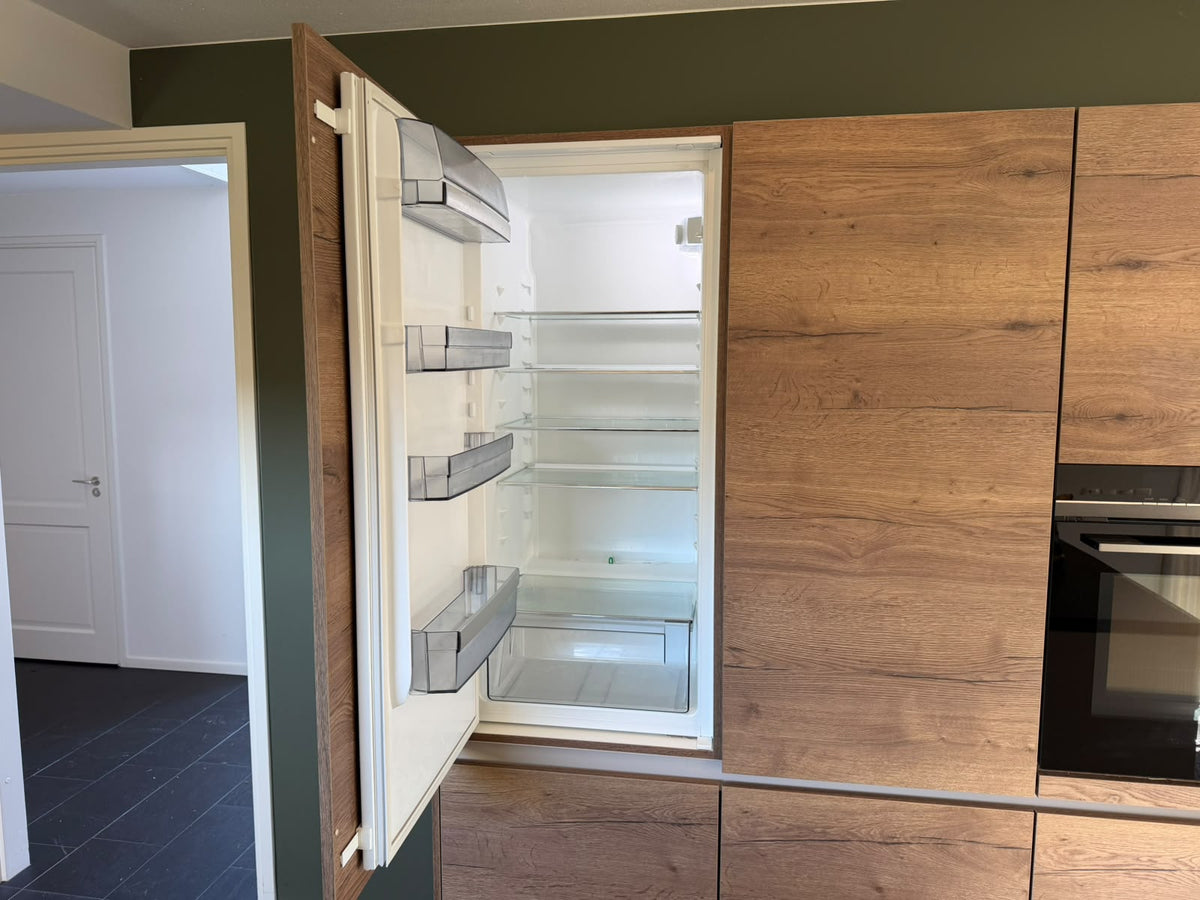 05498 - Moderne schiereiland keuken