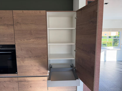 05498 - Moderne schiereiland keuken