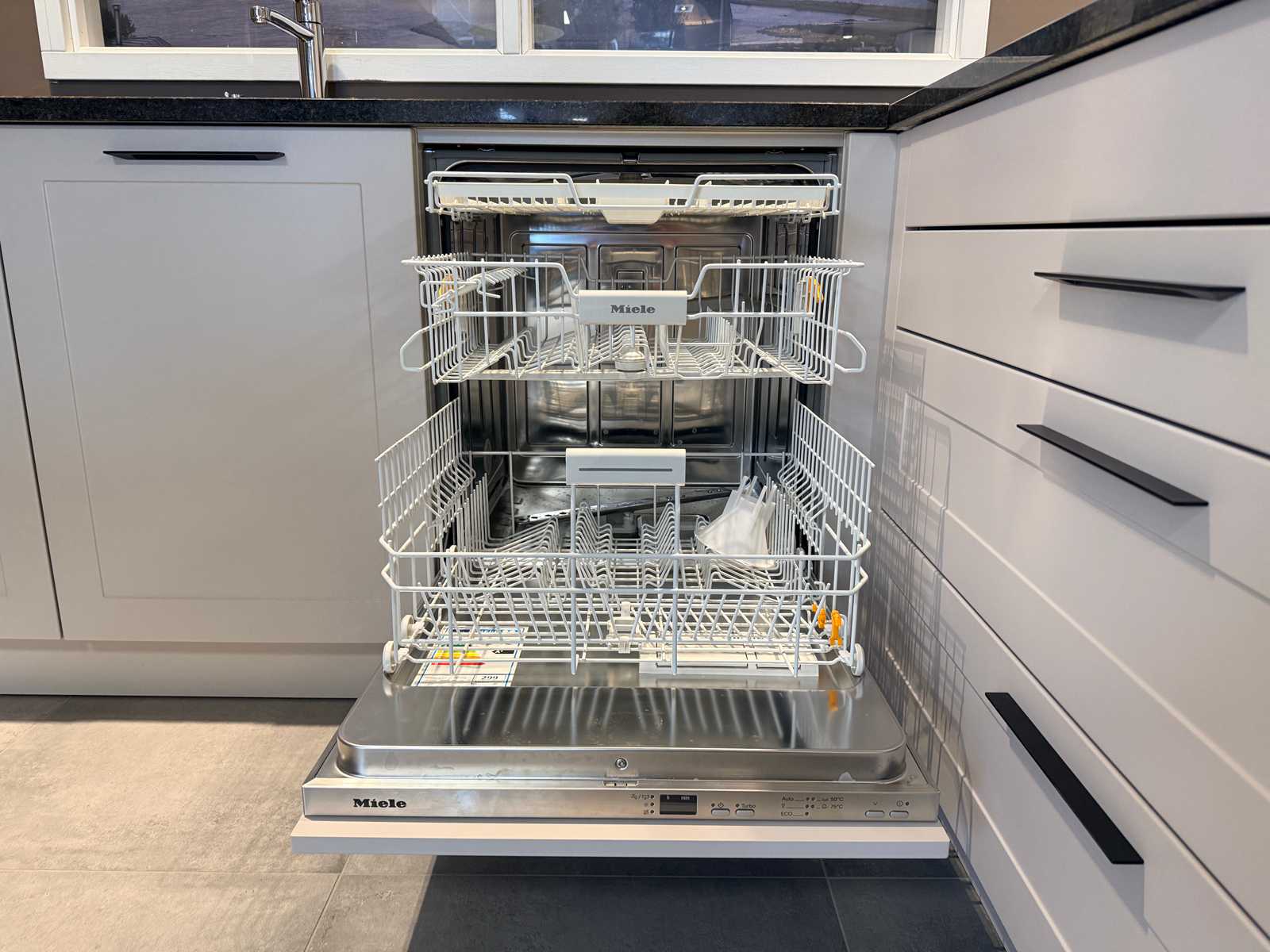 04487 - Schüller U-keuken