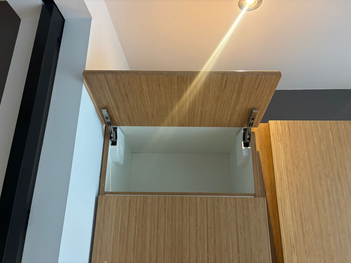 05438 - Houtlook schiereilandkeuken