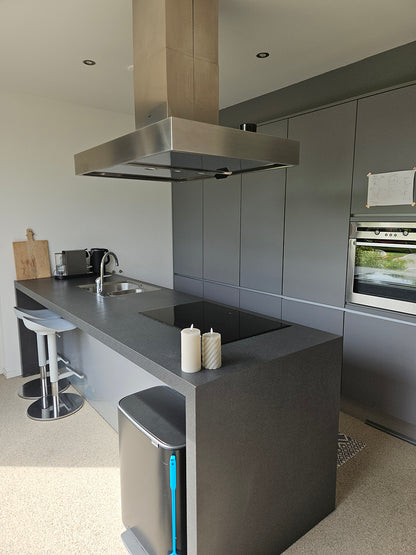 02288 - Grijze schiereiland keuken